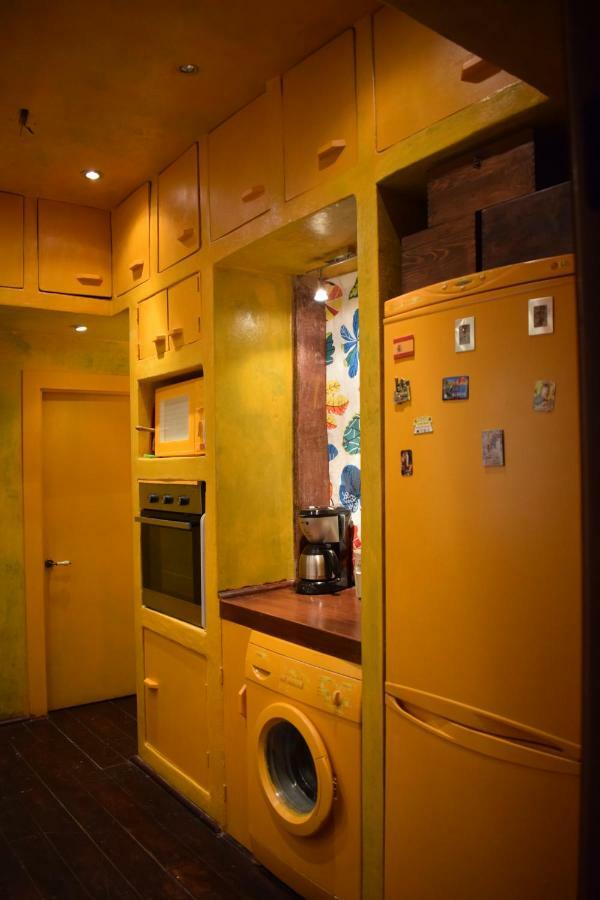 Alojamiento Silvie La Puce Appartement Madrid Buitenkant foto